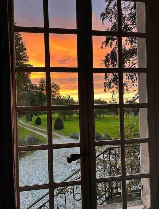 Charming 18Th Century Chateau, Near Bayeux In Calvados, Normandie Livry  Екстер'єр фото