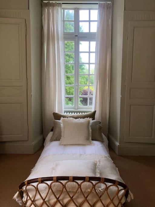 Charming 18Th Century Chateau, Near Bayeux In Calvados, Normandie Livry  Екстер'єр фото