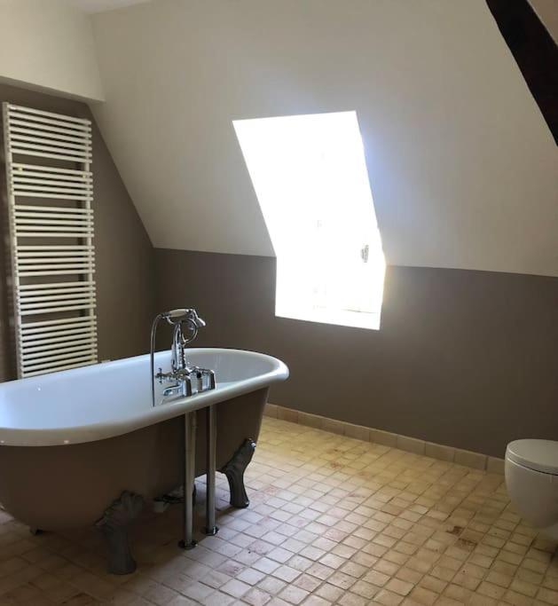 Charming 18Th Century Chateau, Near Bayeux In Calvados, Normandie Livry  Екстер'єр фото